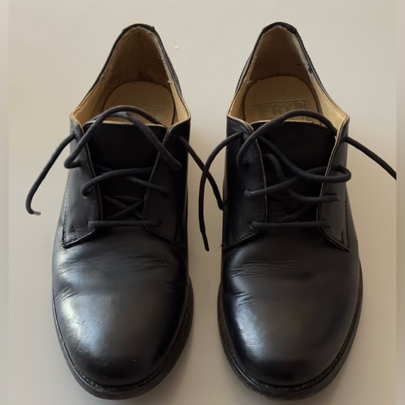 FRYE Melissa Oxford Derby black leather lace up SHOE
EUC  7B - Picture 3 of 10